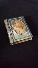 Klein Rozenkrans DOOSJE <> Bijbelboek met afb. 2 PAUZEN, Ophalen of Verzenden, Nieuw, Overige typen, Christendom | Katholiek