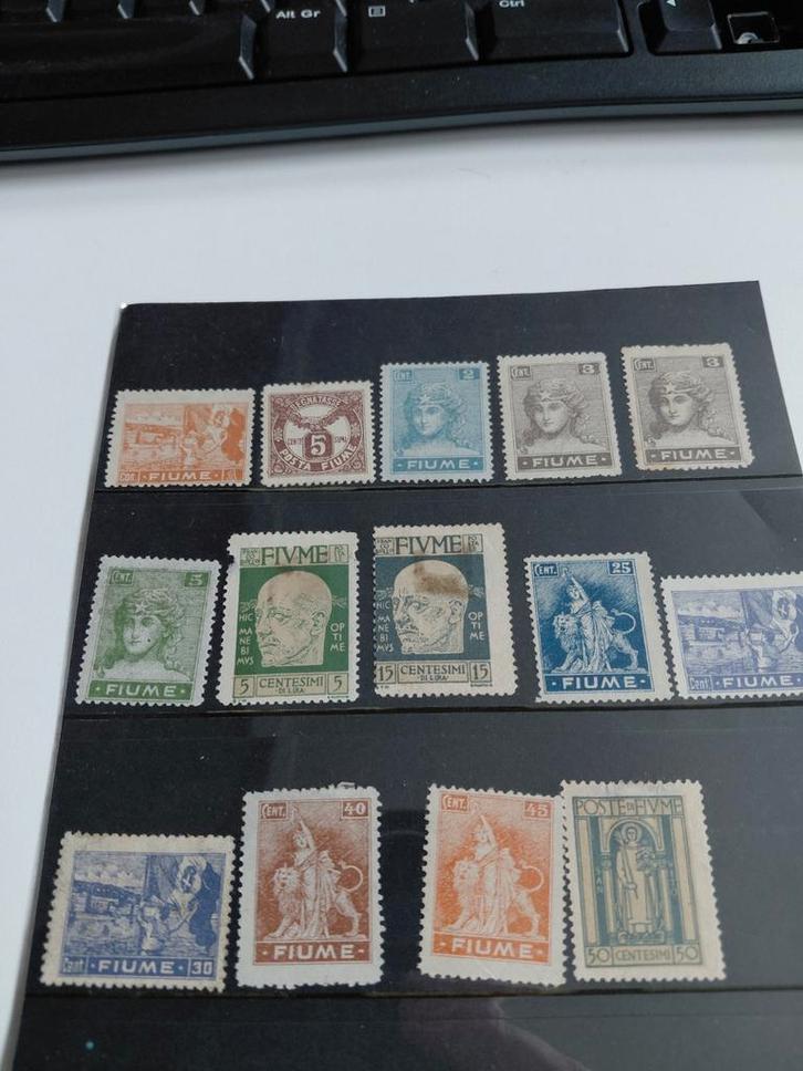 14 postzegels uit de tijd dat Italië Rijeka (Fiume) bezette, Postzegels en Munten, Postzegels | Volle albums en Verzamelingen