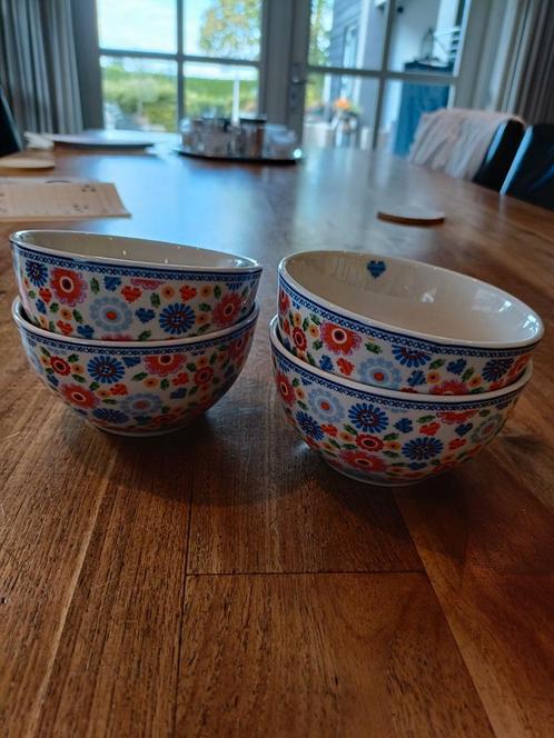 Kakelbont Soepkommen (4 stuks), Huis en Inrichting, Keuken | Servies, Zo goed als nieuw, Kom(men), Overige stijlen, Keramiek, Ophalen of Verzenden