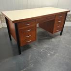 Vintage & Industrieel; houten bureau hobbytafel, Ophalen, Gebruikt, Bureau