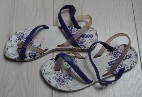 Ipanema sandalen wit met paarse bandjes (maat 32), Kinderen en Baby's, Kinderkleding | Schoenen en Sokken, Zo goed als nieuw, Schoenen
