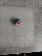 Metalen speldje van " LES ROUTIERS " européens, Ophalen of Verzenden, Zo goed als nieuw