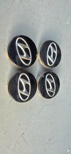 Originele Hyundai Hubcaps Naafkapjes 55mm, Auto diversen, Wieldoppen, Ophalen of Verzenden, Zo goed als nieuw, Bla, Bla