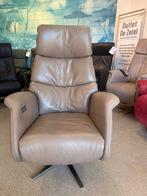 De Toekomst Twice 038 sta op stoel relax fauteuil