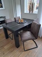 Comfortabele eetkamerstoelen met metalen onderstel – 4 stuks, Huis en Inrichting, Stoelen, Ophalen, Zo goed als nieuw, Vier, Grijs