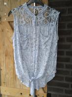 Leuke luchtige zomers blauwe blouse met kant, maat S/M, Ophalen of Verzenden, Zo goed als nieuw, Maat 36 (S), Blauw