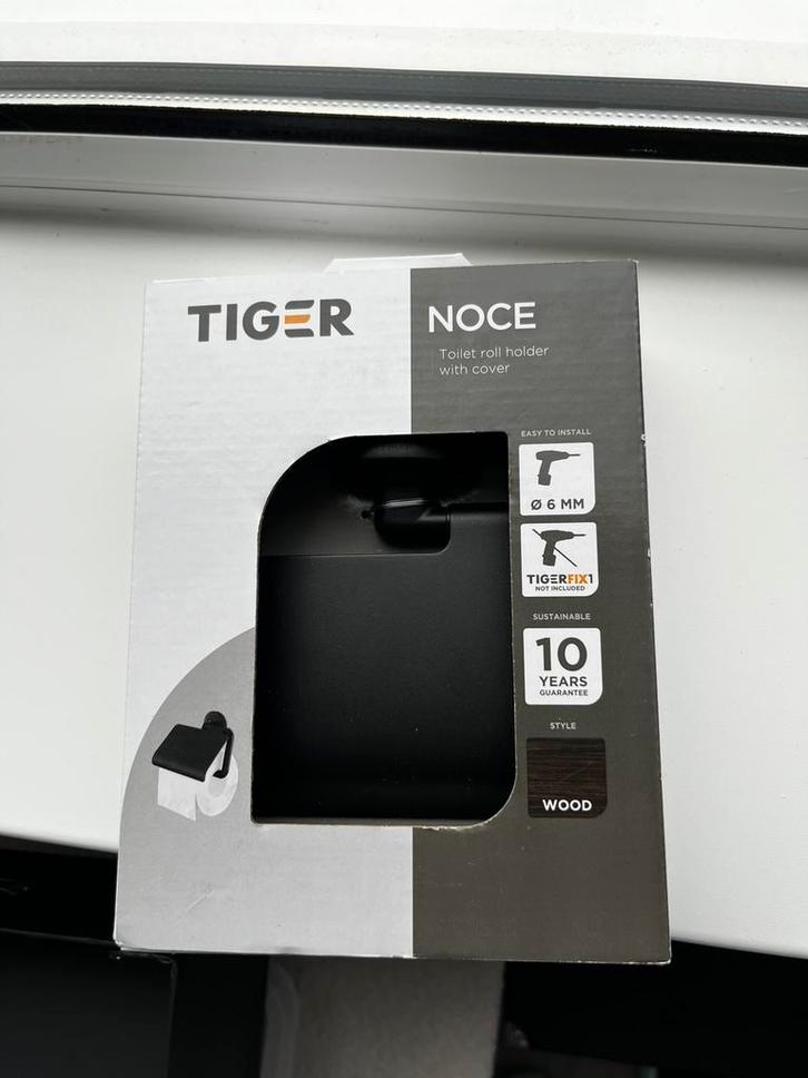 Wc-rolhouder en handdoekhaakje nieuw zwart wood, Huis en Inrichting, Badkamer | Badtextiel en Accessoires, Nieuw, Handdoekenrek