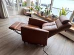 Elektrische Leren sta op stoel Prominent, Huis en Inrichting, Fauteuils, Ophalen, Minder dan 75 cm, Leer, Zo goed als nieuw