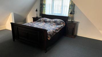 Slaapkamer inrichting beschikbaar voor biedingen