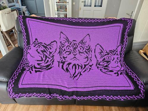 Gehaakte deken/plaid "Tribal cat", Huis en Inrichting, Woonaccessoires | Plaids en Woondekens, Zo goed als nieuw, Ophalen of Verzenden