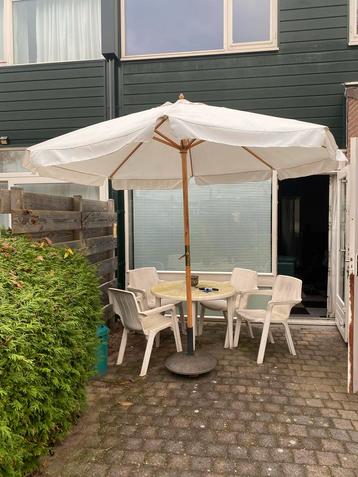 Witte Parasol - 350 cm breed beschikbaar voor biedingen