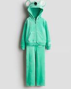 H&m groen squishmallows velours set huispak  maat 134, Ophalen of Verzenden, Zo goed als nieuw, Meisje