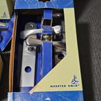 Meester Smid deurbeslag RVS/ Mat Chroom IN ÉÉN KOOP €20,00, Ophalen of Verzenden, Nieuw, Rvs, Klink of Kruk