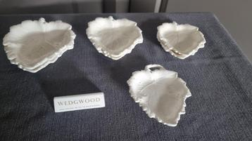 Wedgwood unieke zeer bijzondere majolica leaf schaaltjes beschikbaar voor biedingen