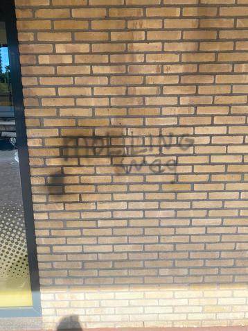  Weg met Graffiti!  beschikbaar voor biedingen