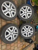 Prachtige set winterbanden Semperit Grip 3 aangeboden, Auto-onderdelen, Banden en Velgen, Ophalen, 16 inch, Banden en Velgen, 205 mm