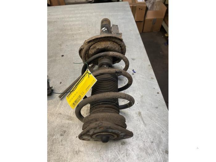 Schokdemperpoot links-voor van een Volvo C70, Auto-onderdelen, Ophanging en Onderstel, Volvo, Gebruikt, 3 maanden garantie, Ophalen of Verzenden