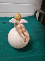 kerst decoratie engel op bol, Diversen, Kerst, Ophalen of Verzenden