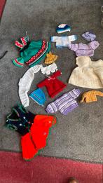 Bananendoos vol poppenkleding, Ophalen of Verzenden, Zo goed als nieuw, Pop