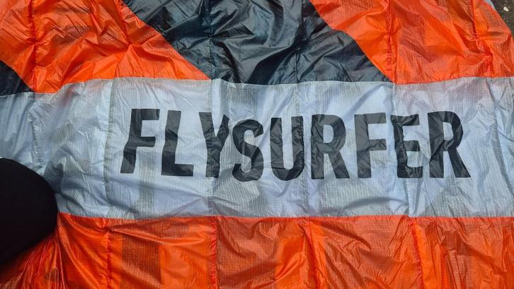Flysurfer sonic 4 6sqm, Watersport en Boten, Kitesurfen, Zo goed als nieuw, Kite, 6 m², Geen board, Ophalen of Verzenden
