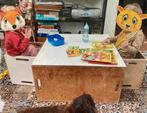 Vintage jaren ‘70 kindertafel met 2 stoeltjes, Ophalen, Gebruikt