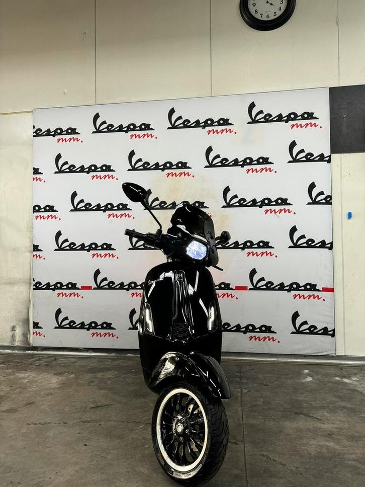 Vespa Sprint 50cc | Akrapovic, Fietsen en Brommers, Scooters | Piaggio, Zo goed als nieuw, Overige modellen, Benzine, Ophalen