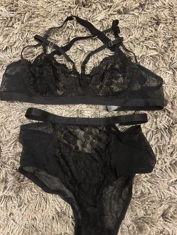 ZGAN Sexy Lingerie Set Slip L en BH Cup D beschikbaar voor biedingen