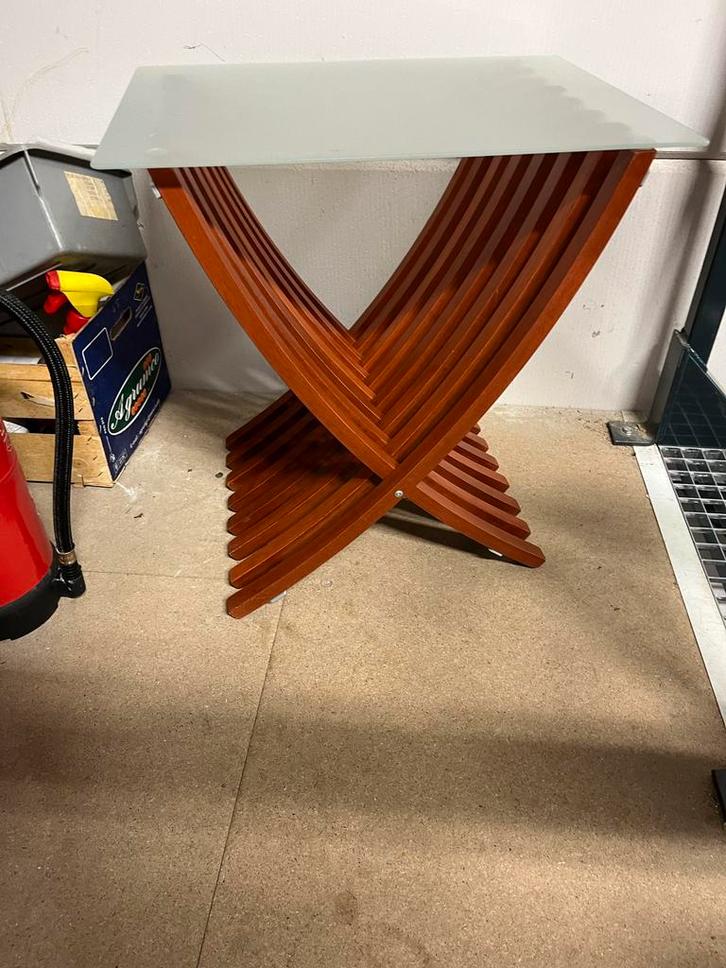 Design kersenhouten tafel met glasplaat, Huis en Inrichting, Overige Huis en Inrichting, Gebruikt, Ophalen of Verzenden