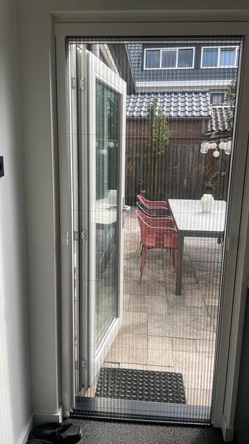 Mooie hor 203 cm hoog en 90 cm breed beschikbaar voor biedingen