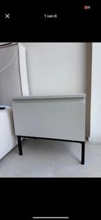 Nachtkastje 2x beige, Huis en Inrichting, Slaapkamer | Nachtkastjes, Ophalen, Overige materialen, Gebruikt, Minder dan 45 cm