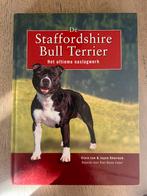 Staffordshire Bull Terrier - Het ultieme naslagwerk, Ophalen, Gelezen