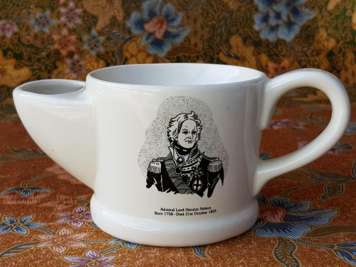 Mooie vintage Engelse Wade scheerkom met Lord Nelson 18,5 cm, Antiek en Kunst, Antiek | Porselein, Ophalen of Verzenden