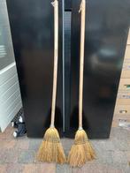 2 nieuwe zgan houten heksen bezems carnaval bezems.OPHALEN, Ophalen, Nieuw, Carnaval, Accessoires