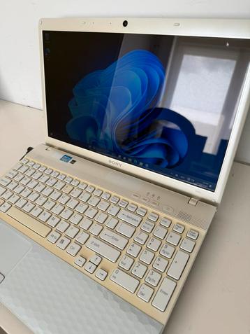 15 inch Sony Vaio, Intel Core i3, SSD, 8GB RAM en Windows 11 beschikbaar voor biedingen