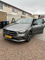 Mercedes-Benz B-Klasse B250 e 218PK 8G-DCT 2020 Grijs, Auto's, Mercedes-Benz, Zwart, 4 cilinders, 160 pk, Leder en Stof