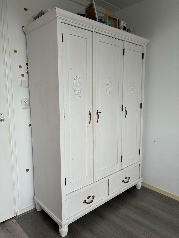 Mooie Brocante Witte Linnenkast met Hangdeel & Lades, Huis en Inrichting, Kasten | Kledingkasten, Gebruikt, 150 tot 200 cm, 100 tot 150 cm