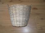 Rieten Mand Hoog ca. 34 cm. Bovenkant ca. 40  cm., Huis en Inrichting, Woonaccessoires | Schalen en Manden, Ophalen, Rond, Riet