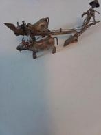 Indische boer met karbouwen aan het ploegen., Ophalen of Verzenden, Gebruikt, Auto's