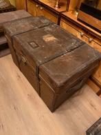 Oude reiskoffer Les Hirondelles Bruxelles, Antiek en Kunst, Ophalen of Verzenden