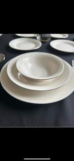 Serviesset 24 delig NIEUW IN DOOS, Huis en Inrichting, Keuken | Servies, Ophalen of Verzenden, Nieuw, Overige stijlen