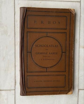 Oude school atlas, 1922, P.R. Bos, uitgeverij Wolters beschikbaar voor biedingen