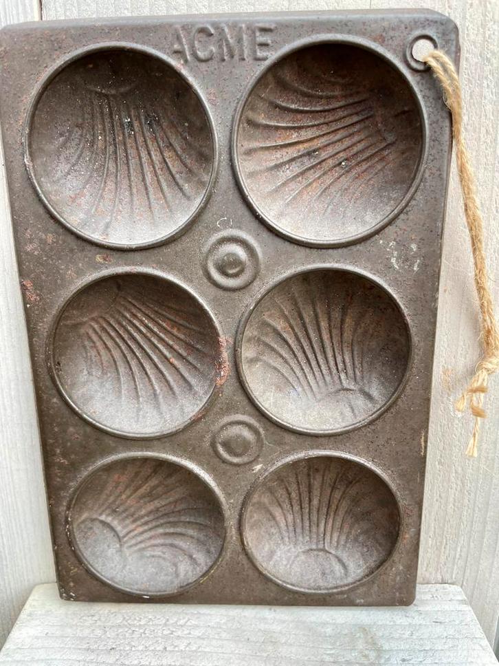 Vintage ACME Mince Pie Bakvorm Gietijzer, Antiek en Kunst, Antiek | Keukenbenodigdheden, Ophalen of Verzenden