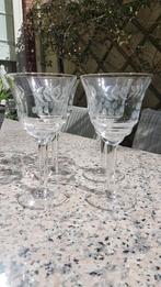 Gegraveerde rode wijn of waterglazen met 6 bollen 3 stuks, Antiek en Kunst, Antiek | Glas en Kristal, Ophalen of Verzenden