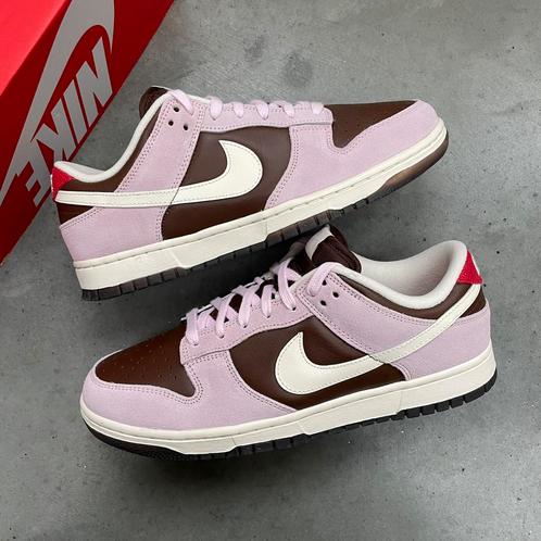 Nike Dunk Low Cacao Wow/Pale Ivory 43 + 44.5, Kleding | Heren, Schoenen, Nieuw, Sneakers of Gympen, Overige kleuren, Verzenden
