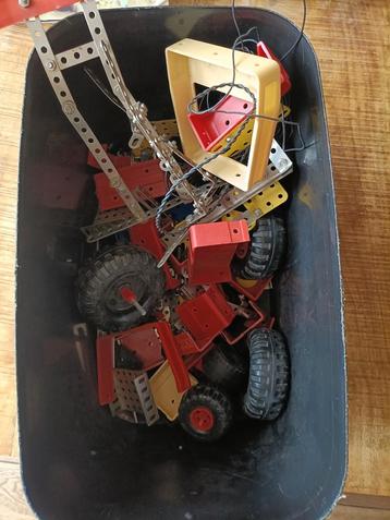 Mecano beschikbaar voor biedingen