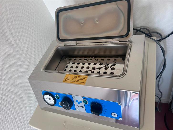 Titanox sterilisator 5 Liter, Diversen, Verpleegmiddelen, Zo goed als nieuw, Ophalen