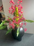 Colmore Vaas met Bloemen, Overige materialen, 50 tot 75 cm, Zwart, Nieuw