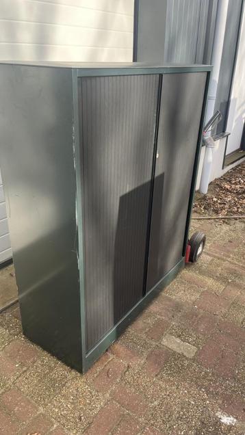 Ahrend Roldeurkast beschikbaar voor biedingen