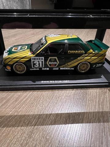 BMW E30 M3 DTM Danner 1/18 AutoArt beschikbaar voor biedingen