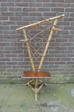 Vintage rotan plantenrek retro. Afmeting: B x D x H = 67 x 4, Ophalen